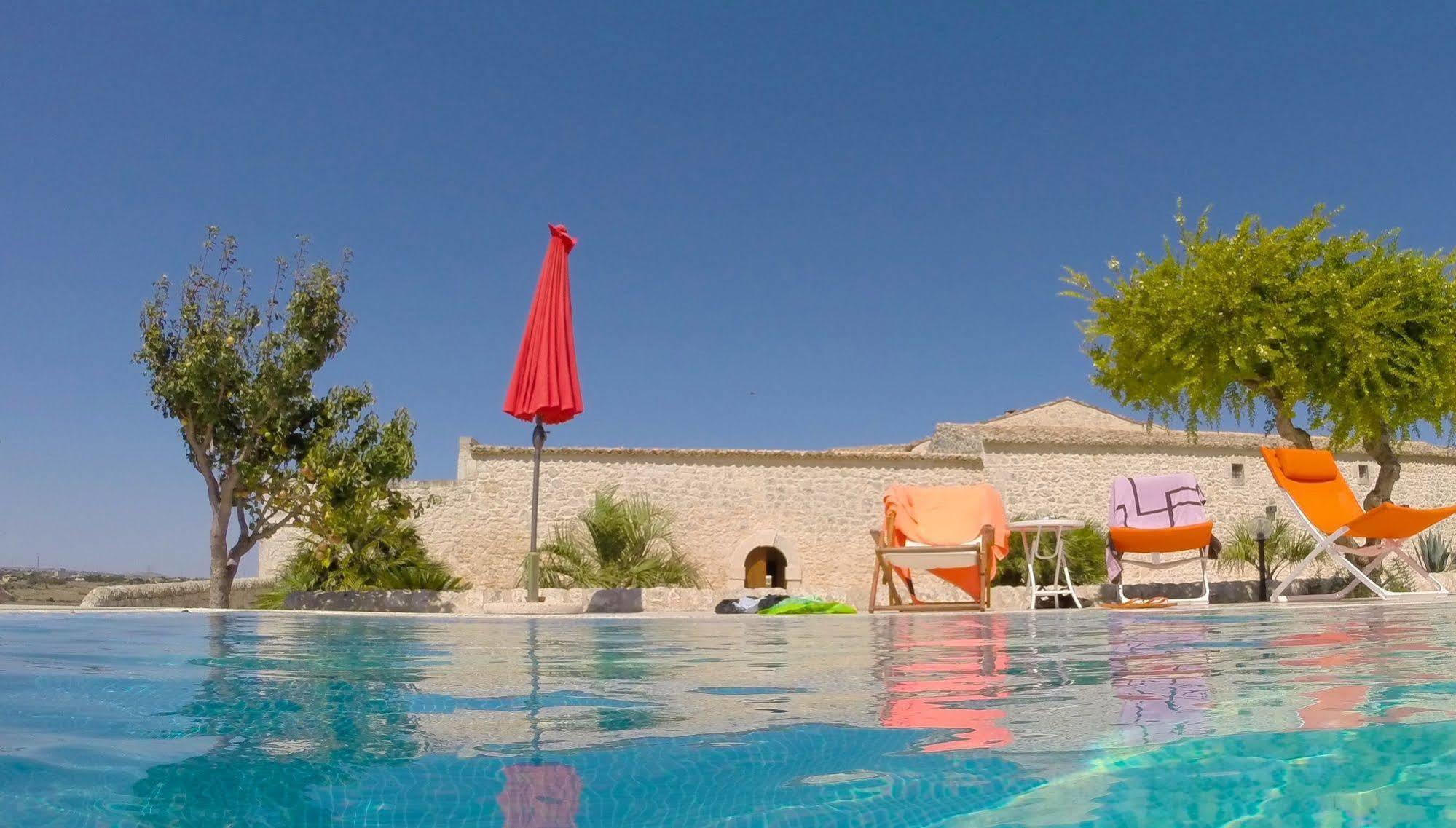 Relais Cimilla B&B Ragusa Exterior photo